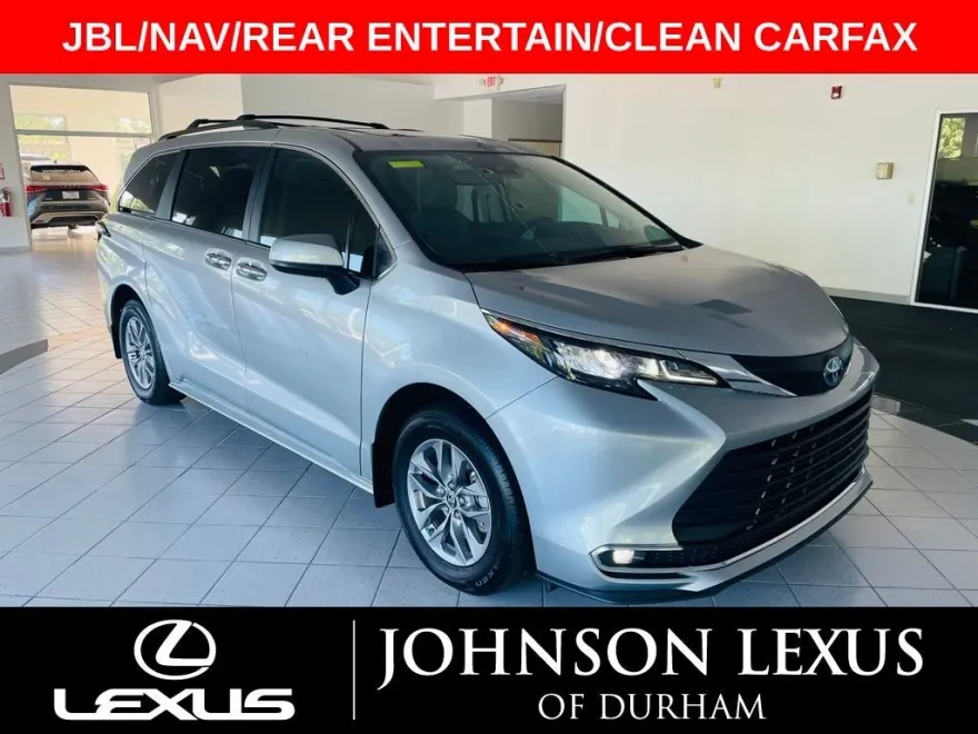 2024 Toyota Sienna XLE photo 1