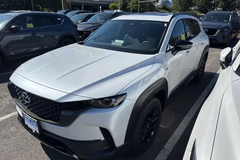 2025 Mazda CX-50 Premium photo 1