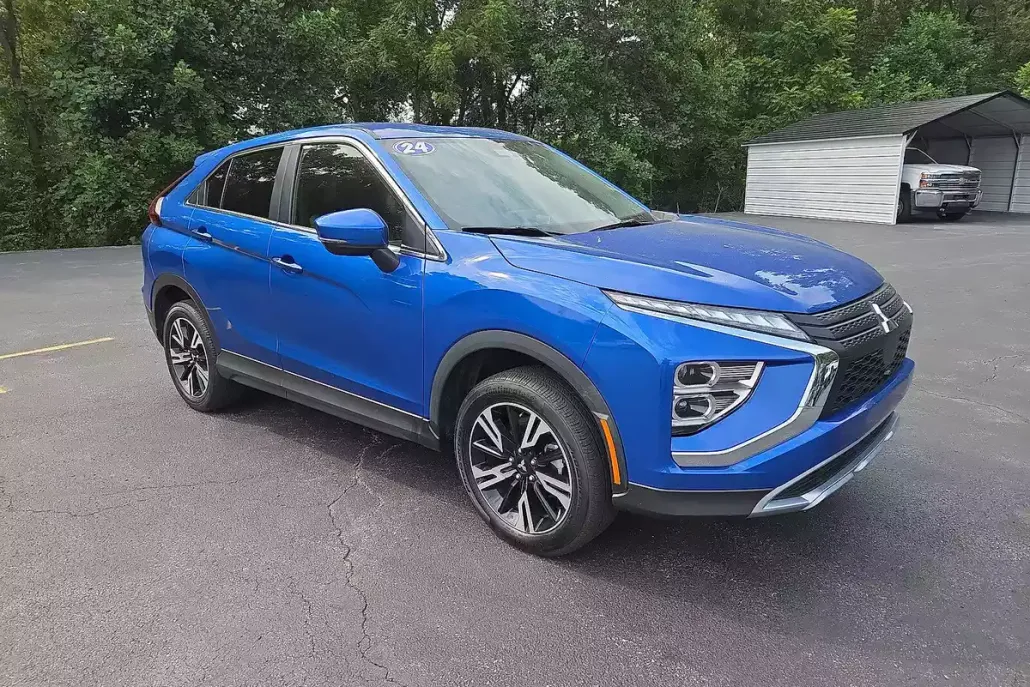 2024 Mitsubishi Eclipse Cross SE photo 1