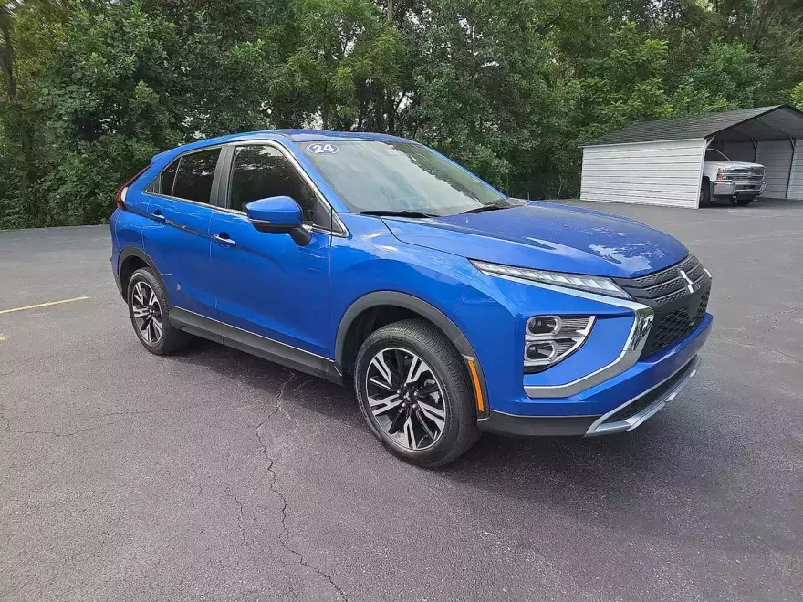 2024 Mitsubishi Eclipse Cross SE photo 1