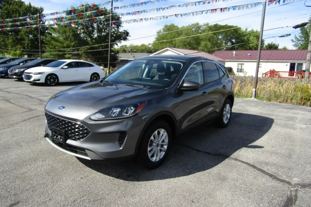 2021 Ford Escape SE photo 1