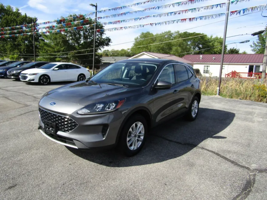 2021 Ford Escape SE photo 1
