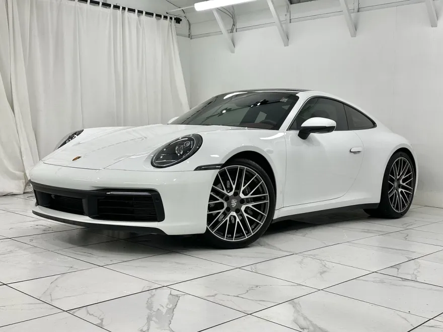 2022 Porsche 911 Coupe photo 1