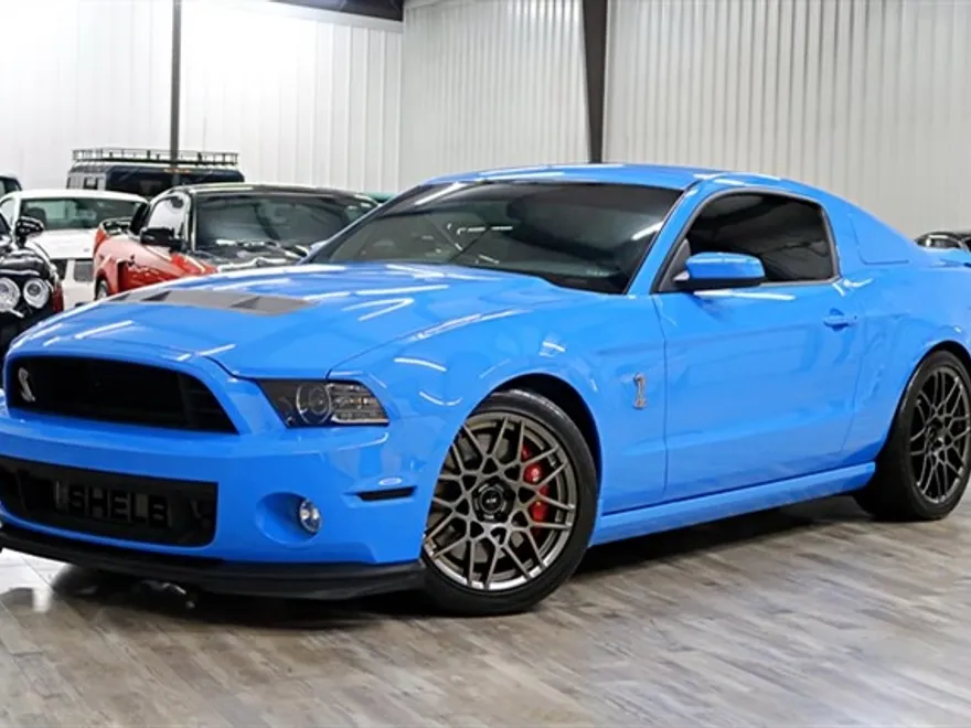 2013 Ford Mustang photo 1