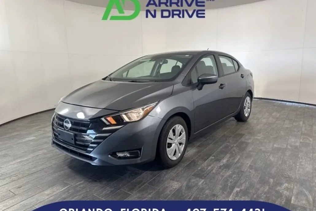 2024 Nissan Versa S photo 1