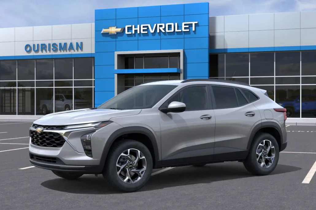2025 Chevrolet Trax LT photo 1