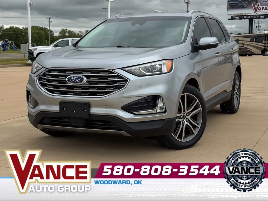 2020 Ford Edge Titanium photo 1