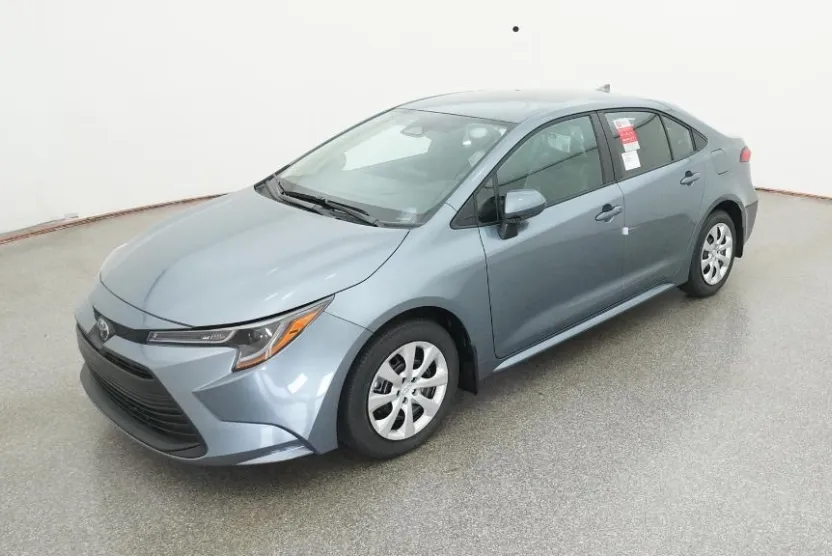 2026 Toyota Corolla LE photo 1