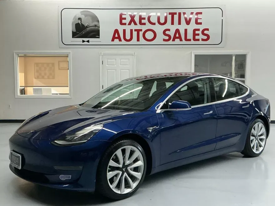 2018 Tesla Model 3 Long Range photo 1