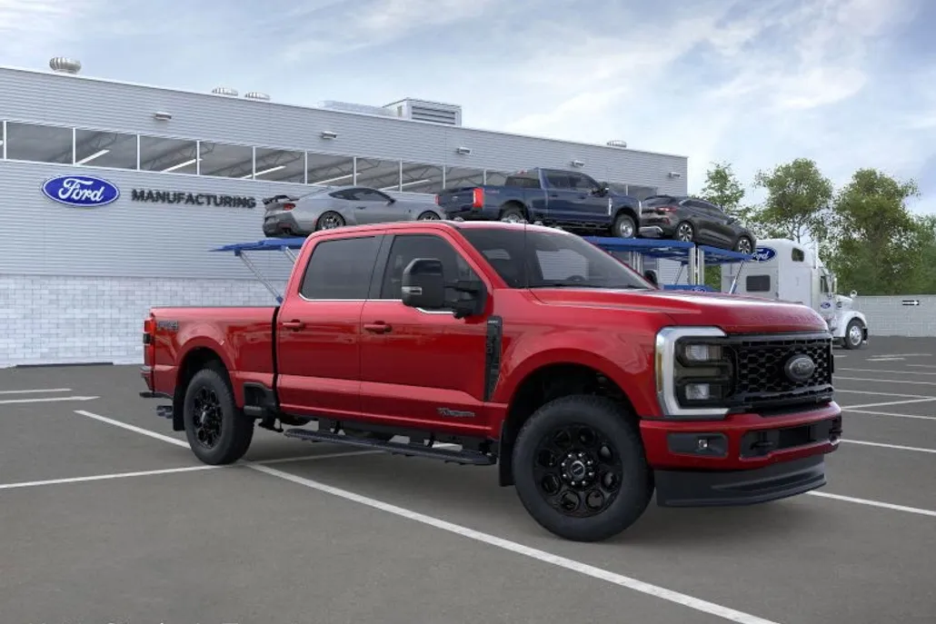 2026 Ford F-350 Lariat photo 1