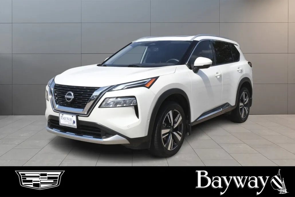 2023 Nissan Rogue Platinum photo 1