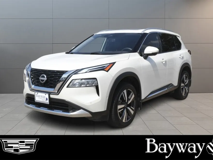 2023 Nissan Rogue Platinum photo 1
