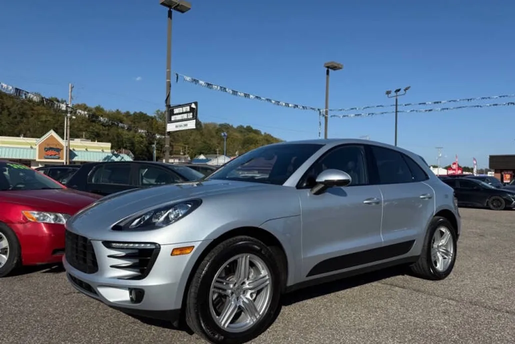 2015 Porsche Macan S photo 1