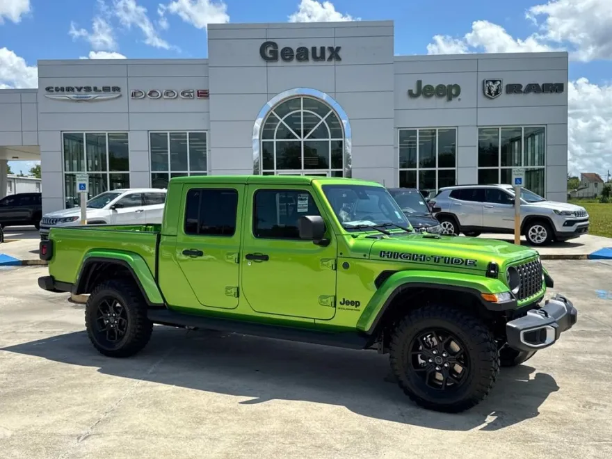 2025 Jeep Gladiator Sport photo 1