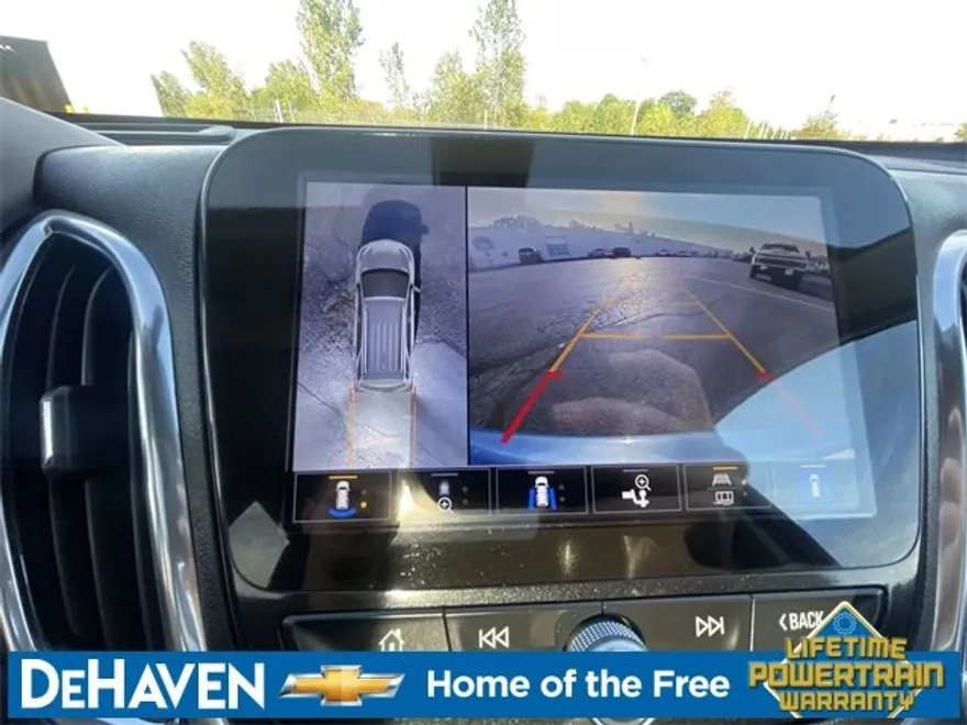 2024 Chevrolet Equinox Premier photo 1