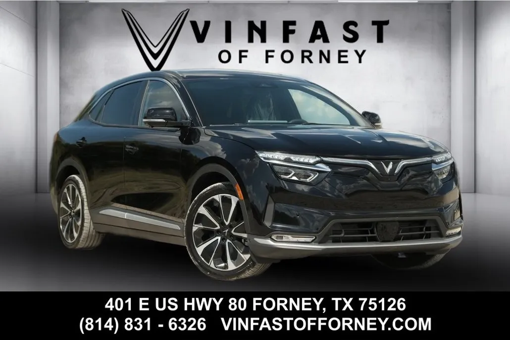 2025 Vinfast VF 8 8 photo 1