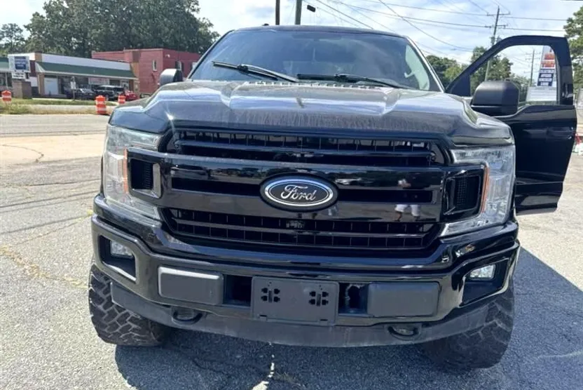 2018 Ford F-150 photo 1