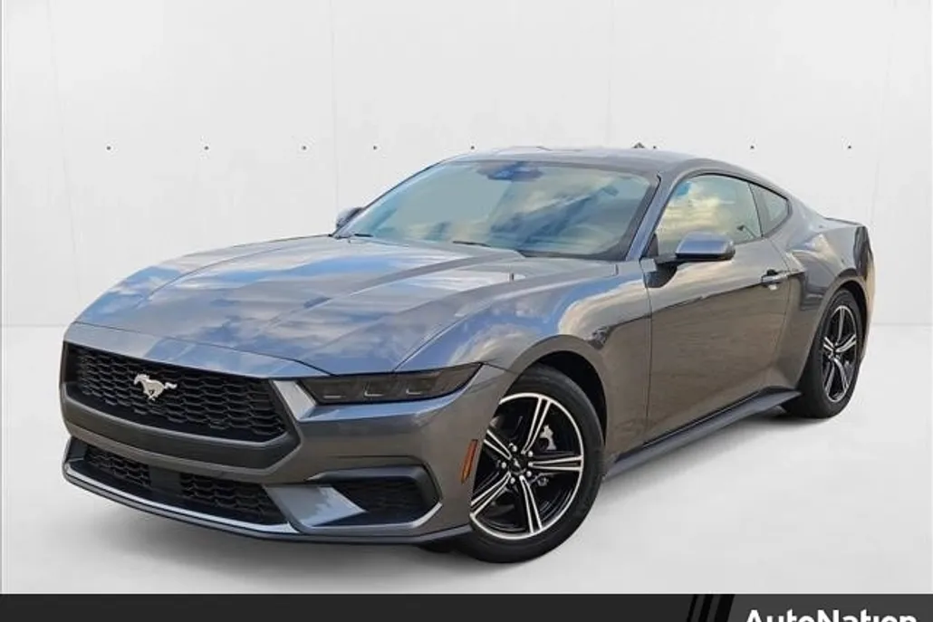 2025 Ford Mustang EcoBoost photo 1