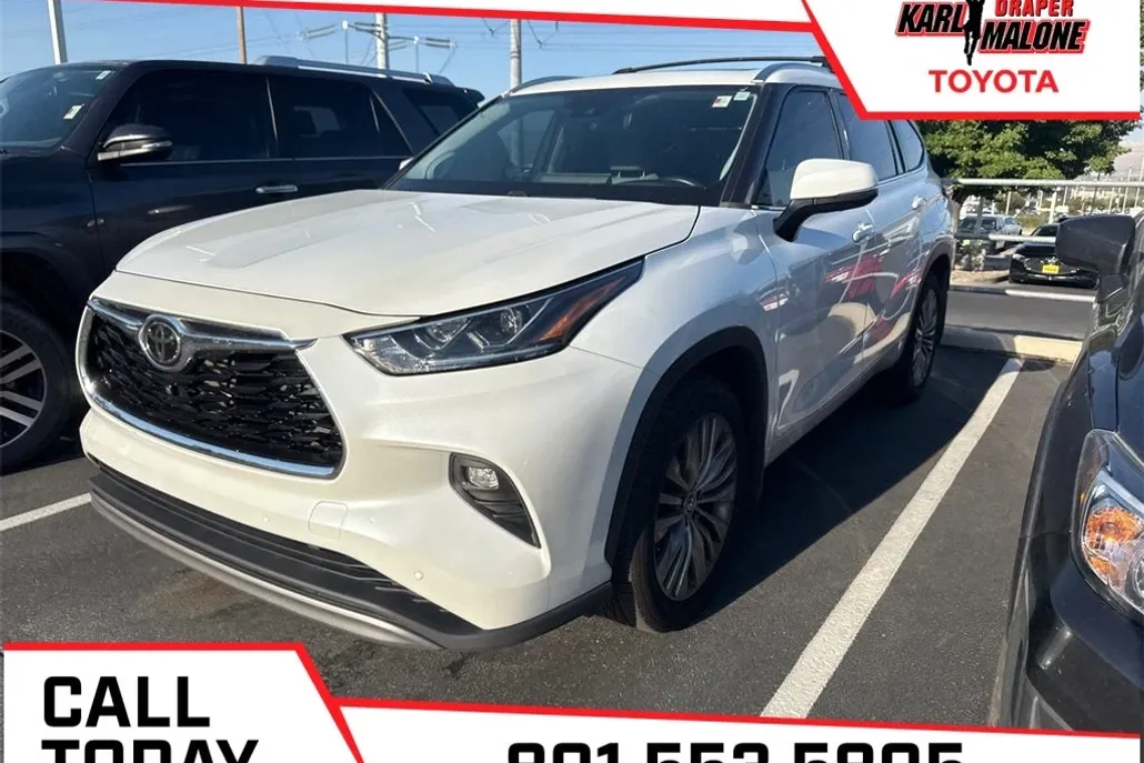 2022 Toyota Highlander Platinum photo 1