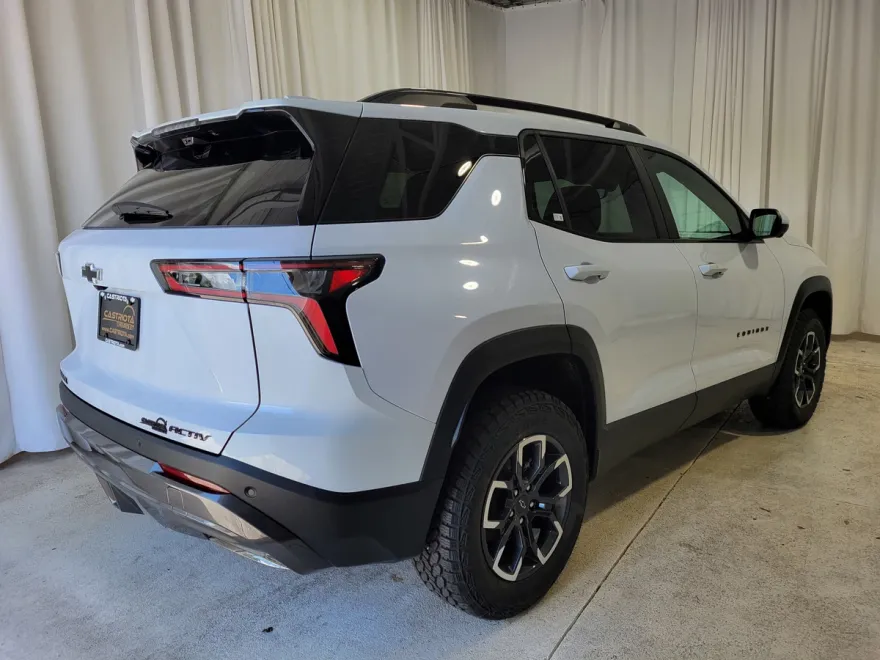 2026 Chevrolet Equinox ACTIV photo 1