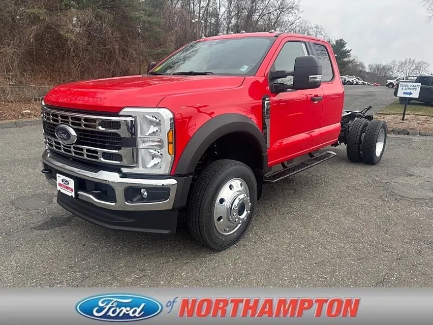 2025 Ford F-550 XLT photo 1