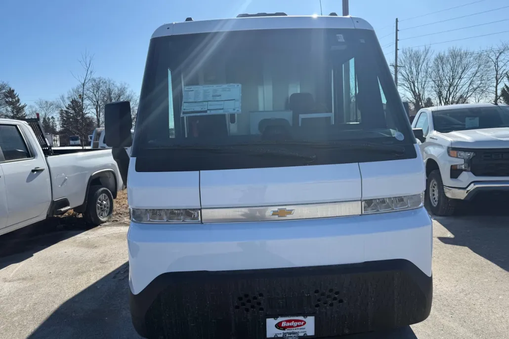 2025 Chevrolet BrightDrop 400 photo 1