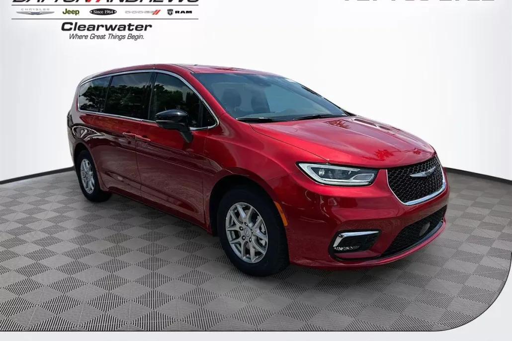 2025 Chrysler Pacifica photo 1