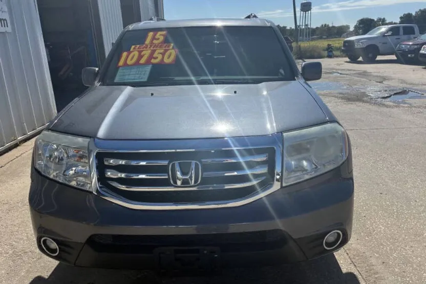 2015 Honda Pilot SE photo 1