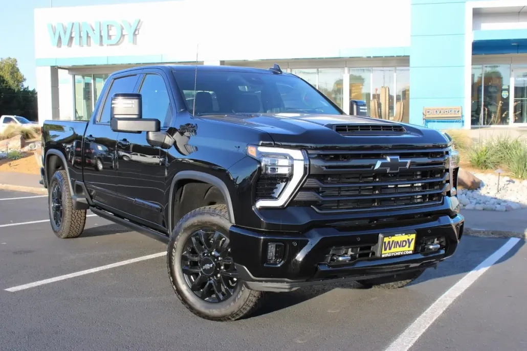 2026 Chevrolet Silverado 2500HD High Country photo 1