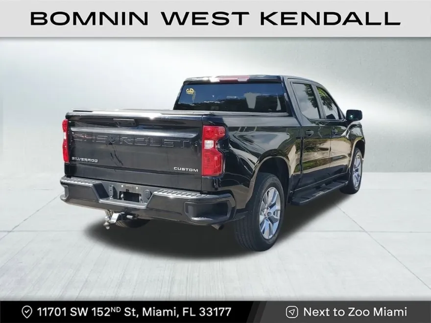 2023 Chevrolet Silverado 1500 Custom photo 1