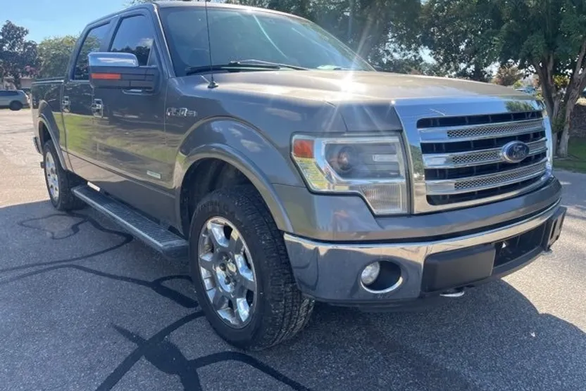 2014 Ford F-150 Lariat photo 1