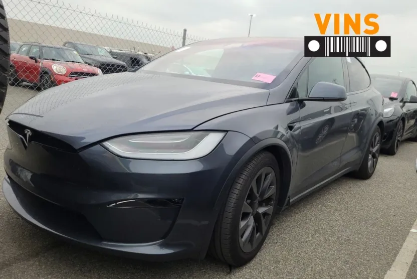2022 Tesla Model X Plaid photo 1