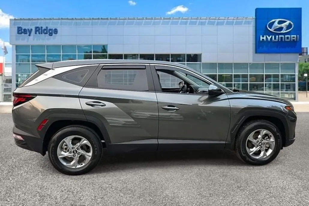 2023 Hyundai Tucson SE photo 1