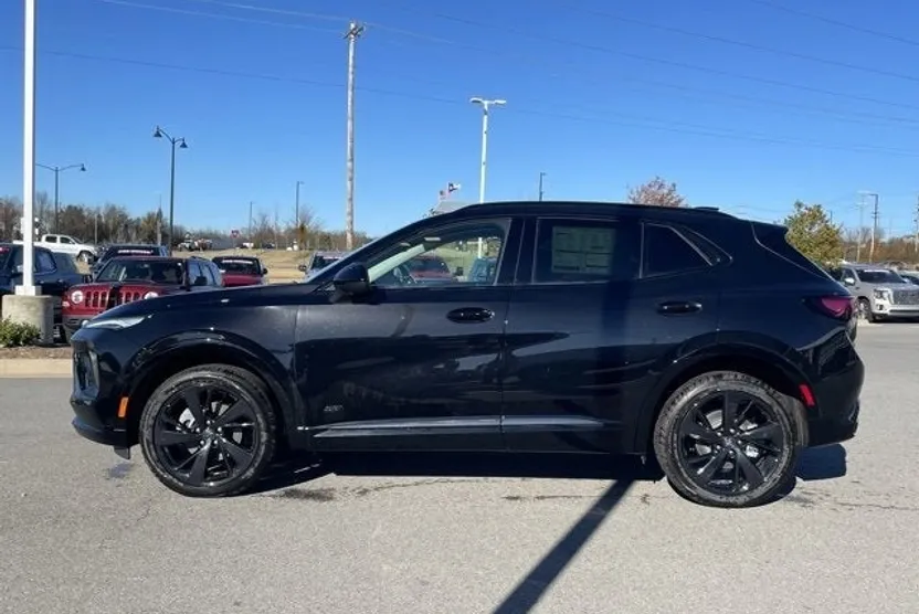 2025 Buick Envision Sport Touring photo 1