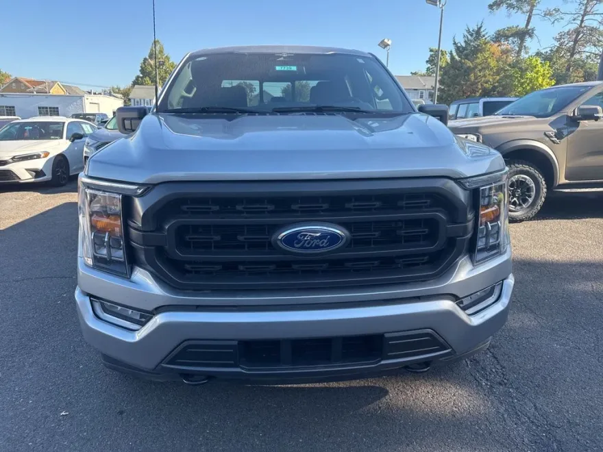 2023 Ford F-150 XLT photo 1