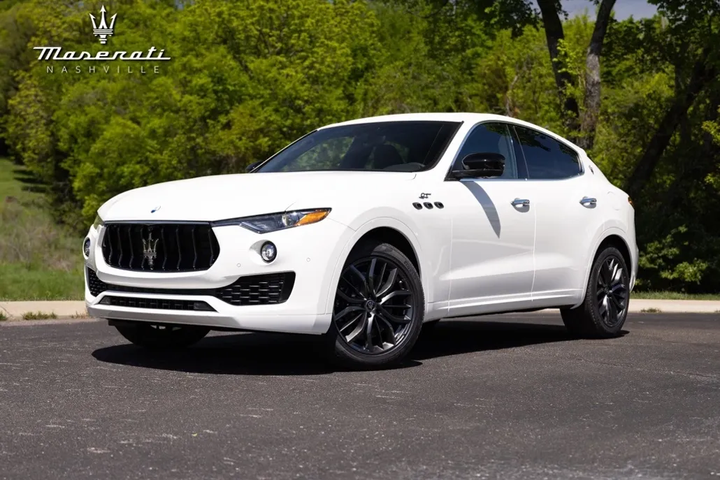 2024 Maserati Levante GT photo 1