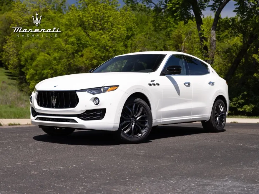 2024 Maserati Levante GT photo 1