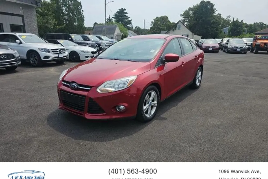 2012 Ford Focus Sedan photo 1