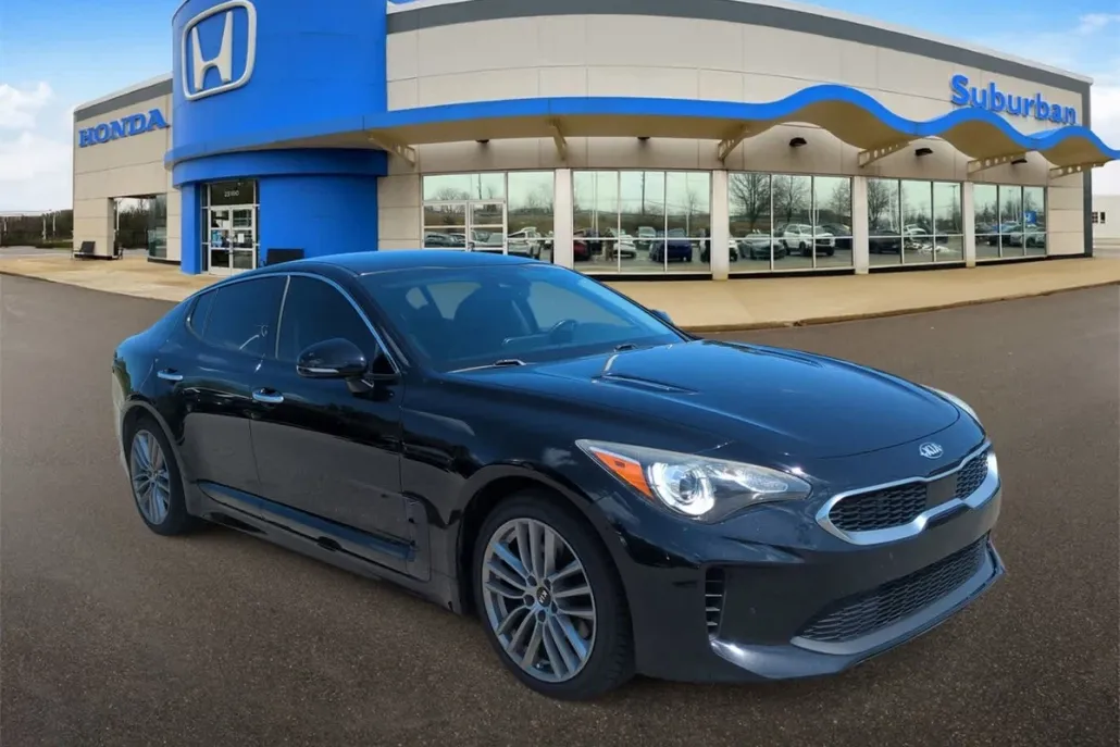 2018 Kia Stinger photo 1
