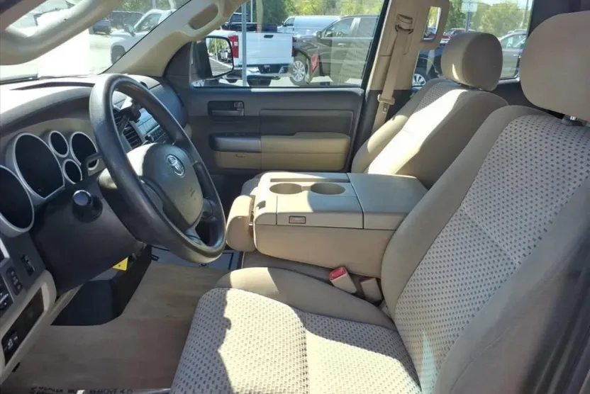 2010 Toyota Tundra Grade photo 1