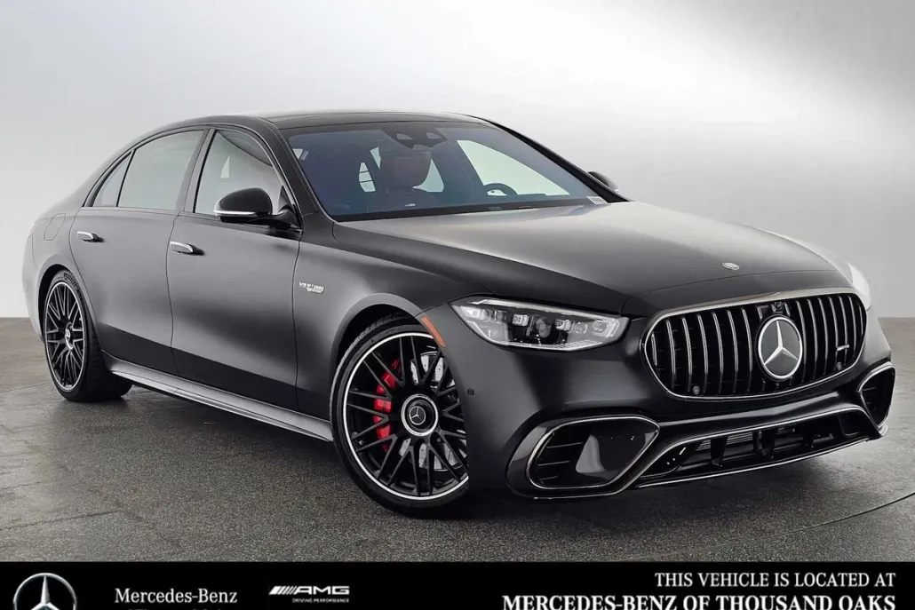 2025 Mercedes Benz S AMG 63 e photo 1