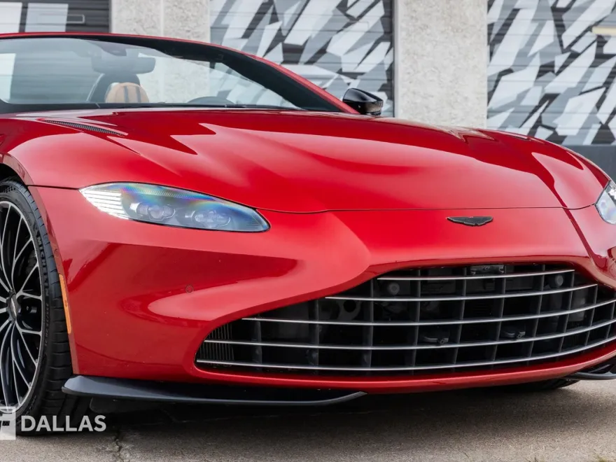 2023 Aston Martin Vantage Roadster photo 1