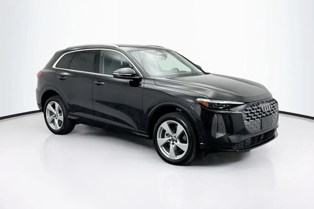 2025 Audi Q5 2.0T Premium Plus photo 1