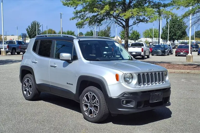 2016 Jeep Renegade Limited photo 1