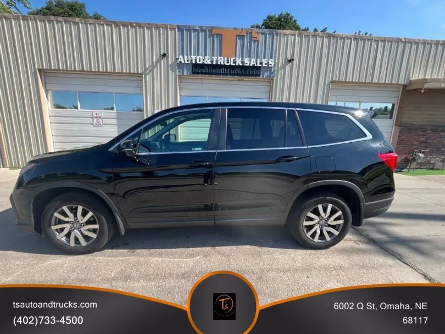 2019 Honda Pilot EX photo 1