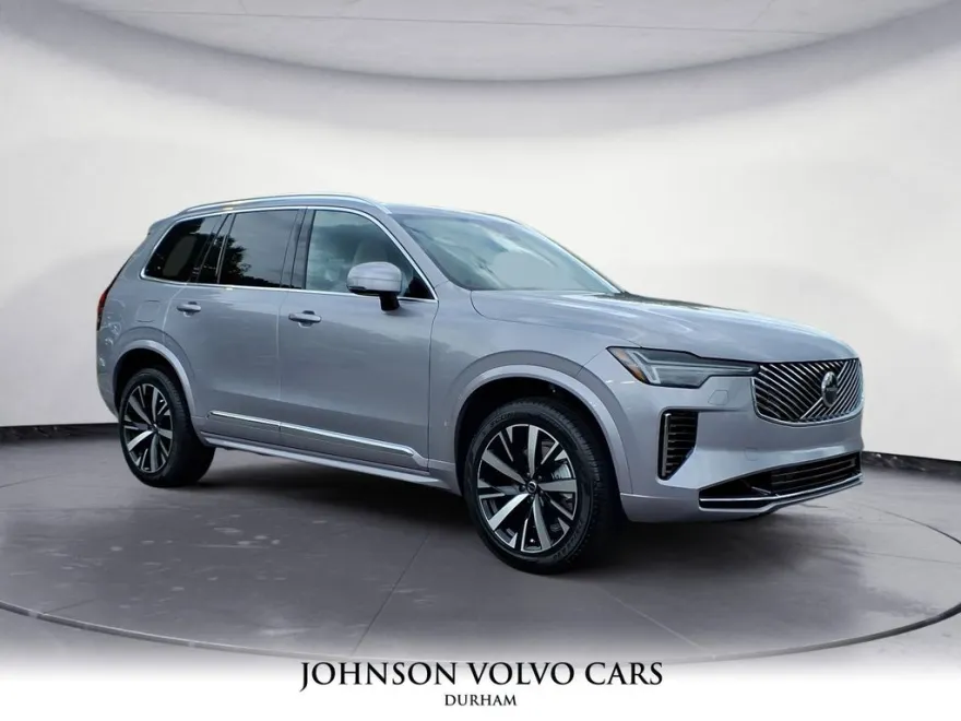 2026 Volvo XC90 B5 Core photo 1