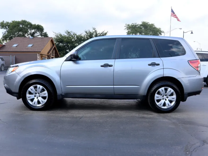 2010 Subaru Forester 2.5X photo 1