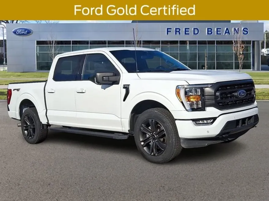 2022 Ford F-150 XLT photo 1