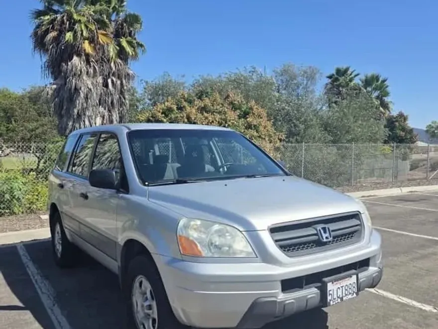 2005 Honda Pilot LX Sport photo 1