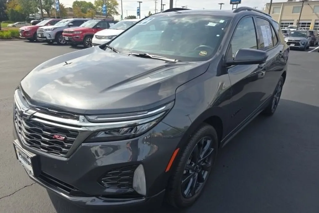 2022 Chevrolet Equinox RS photo 1
